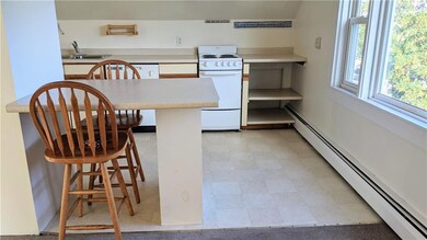 90 Gibbs Ave unit 4, Newport, RI 02840 - photo 5