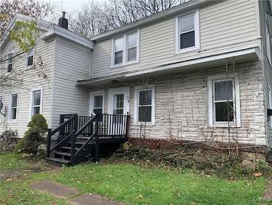 24 Elm St, Camillus, NY 13031 - photo 2