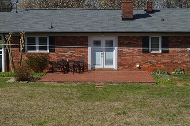 3082 Wilkesboro Hwy, Statesville, NC 28625 - photo 5