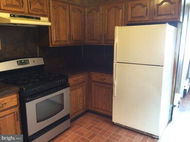 942 N 10th St, Reading, PA 19604 - photo 4
