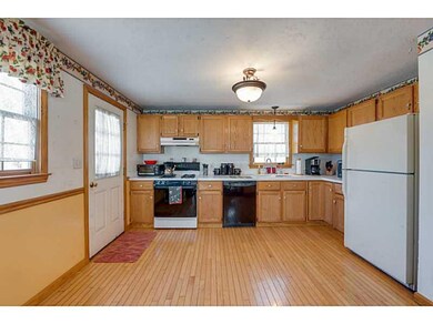 10 Cobblestone St, Cumberland, RI 02864 - photo 3