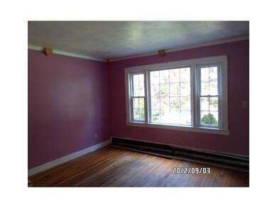 119 Maple St, Bellingham, MA 02019 - photo 4