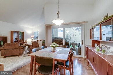 324 Avondale Dr, Sterling, VA 20164 - photo 7