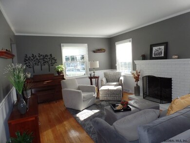 49 Cindy Crest Dr, Schenectady, NY 12306 - photo 2