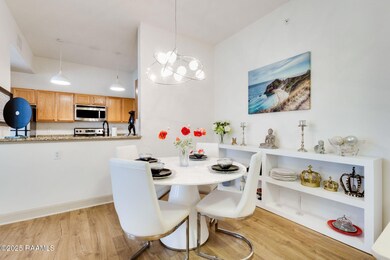 7-web-or-mls-201 Settlers Trace Blvd 440