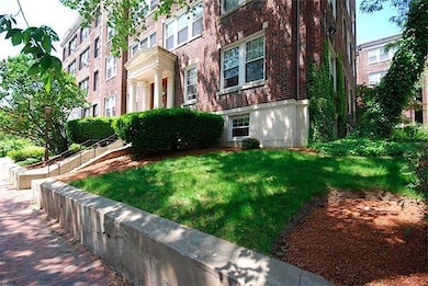 333 Harvard St unit 8, Cambridge, MA 02139 - photo 2