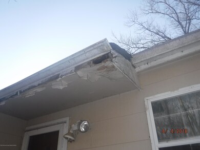 MISSING GUTTERS