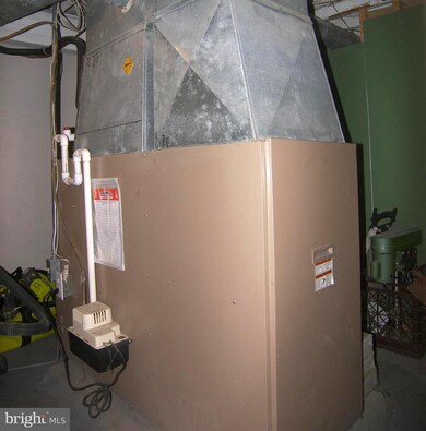 301 E Thomas St, Union Bridge, MD 21791 - photo 5