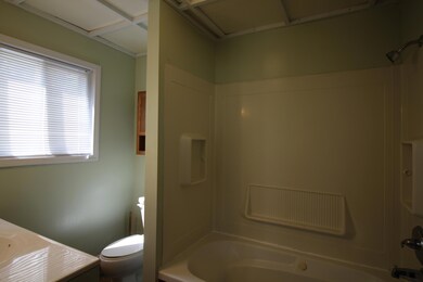 718 Butterworth 1 Bathroom 2