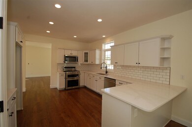 2 Mcintosh Ct unit 55, MerriMacK, NH 03054 - photo 2