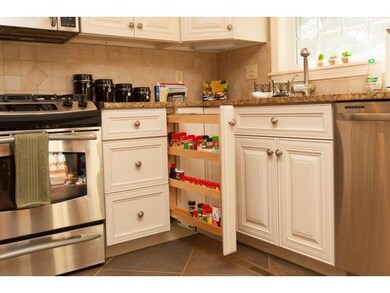 Eat in Area of Kitchen