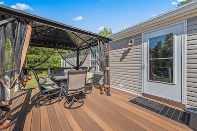 491 Lennon Rd, Carroll, NH 03598 - photo 5