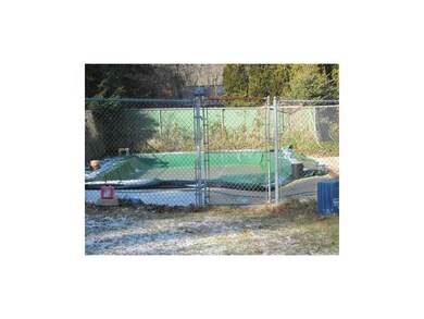 Swimming Pool/Hot Tub/Sauna.