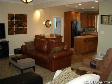 2015 Clark Pointe Dr, Crestwood, KY 40014 - photo 4