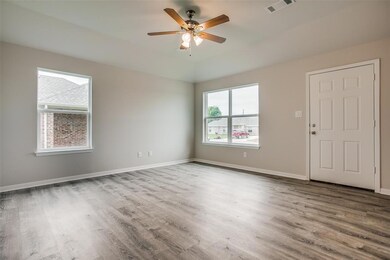 2907 Cardinal Dr, Ennis, TX 75119 - photo 2