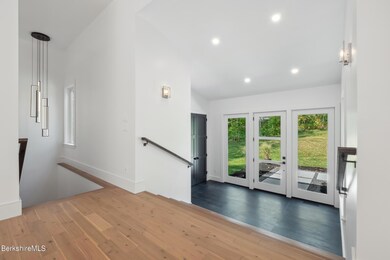 ENTRY FOYER