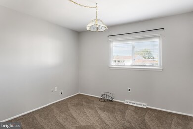 231 University Ave, Pemberton, NJ 08068 - photo 7