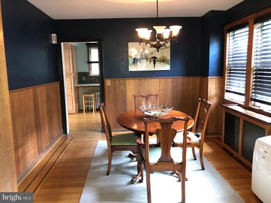 912 Park Ave, Collingswood, NJ 08108 - photo 2