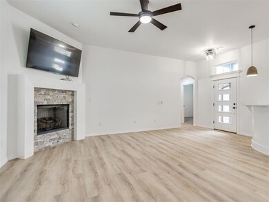 527 Hackberry Ln, Washington, OK 73093 - photo 6