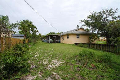 2316 NE Clarissa Back Left 1