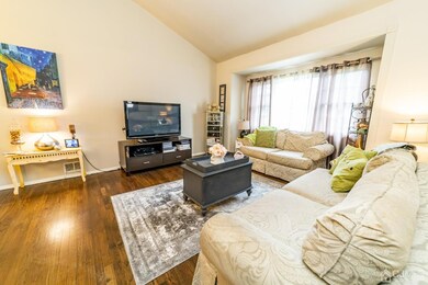 119 Lee Dr, Middlesex, NJ 08846 - photo 7