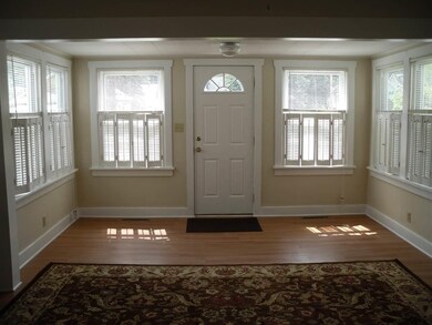 77 Cuthbert St, Schenectady, NY 12302 - photo 4