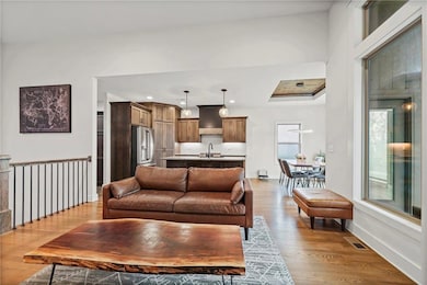 805 W Shawhan Pkwy, Lone Jack, MO 64086 - photo 5