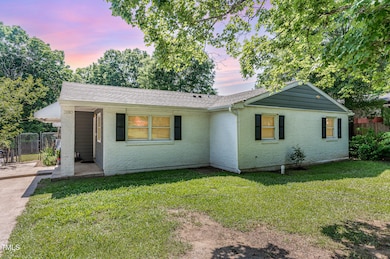 118 Lynn Rd, Durham, NC 27703 - photo 2