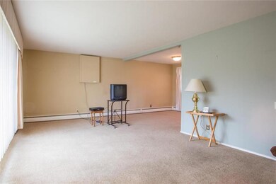 153 Jonathan Dr, Easton, PA 18045 - photo 2