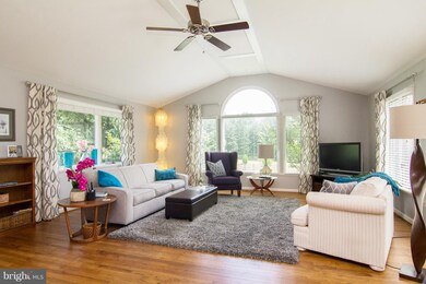 4422 Cherry Tree Ln, Sykesville, MD 21784 - photo 3