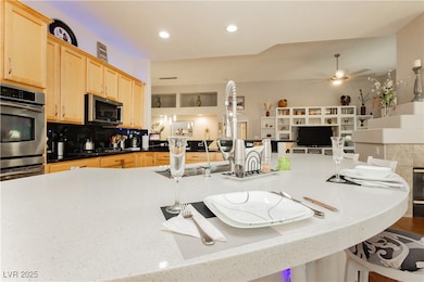 Large Kitchen perfect for entertaining!!