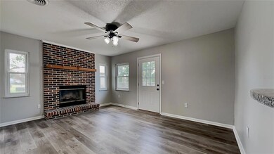 6041 18th St, Zephyrhills, FL 33542 - photo 5