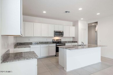 10510 W Spencer Run, Tolleson, AZ 85353 - photo 7