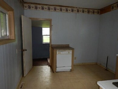 1518 12th Ave SE, Cedar Rapids, IA 52401 - photo 7