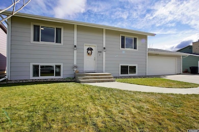 215 Aster St, Casper, WY 82604 - photo 3