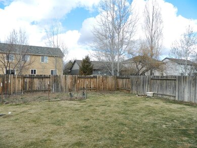 3253 SW Newberry Ave, Redmond, OR 97756 - photo 7