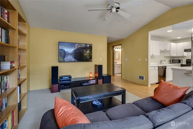 8104 238th St SW unit A, Edmonds, WA 98026 - photo 6