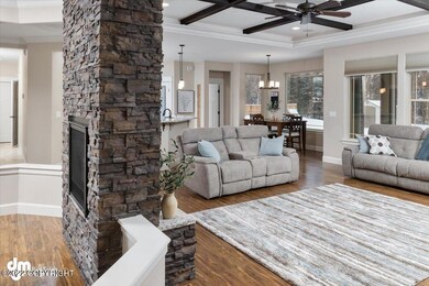 05-Living Room_DMD_2745