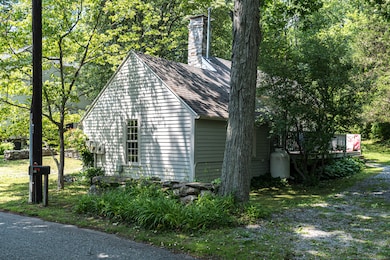 85 Potash Hill Rd, Baltic, CT 06330 - photo 4