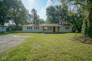 678 N Pendleton Ave, Pendleton, IN 46064 - photo 2