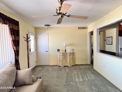 10521 W Salem Dr (7)