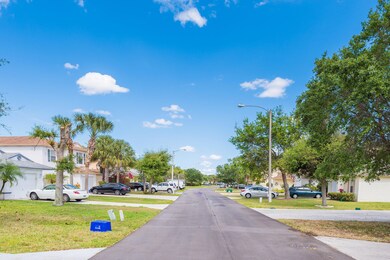 5629 Rambler Rose Way, West Palm Beach, FL 33415 - photo 5