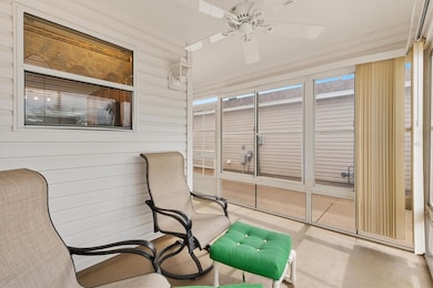 Enclosed lanai