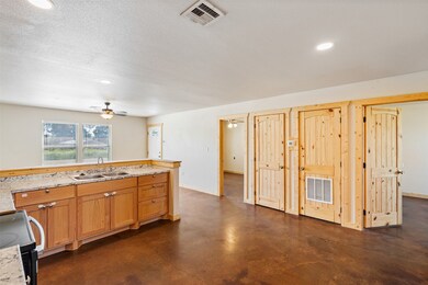 13001 Owen Ln unit 13005, Thackerville, OK 73459 - photo 6