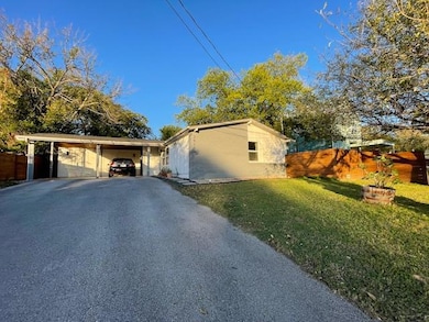 2910 Pecan Springs Rd unit A, Austin, TX 78723 - photo 7