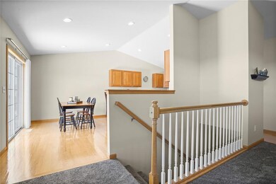 3614 Eagle Rd SW, Cedar Rapids, IA 52404 - photo 4