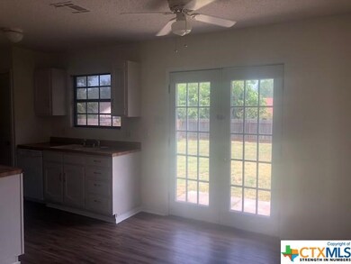 708 Debora St, Troy, TX 76579 - photo 4