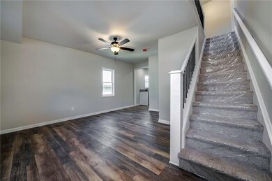 Entrance open to dining room. Beautiful maintenanc