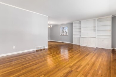 [007] 2715 Scottwood Rd, Columb