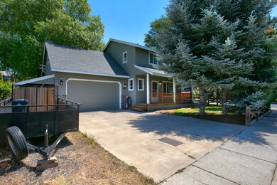 3208 NE Stonebrook Dr._002